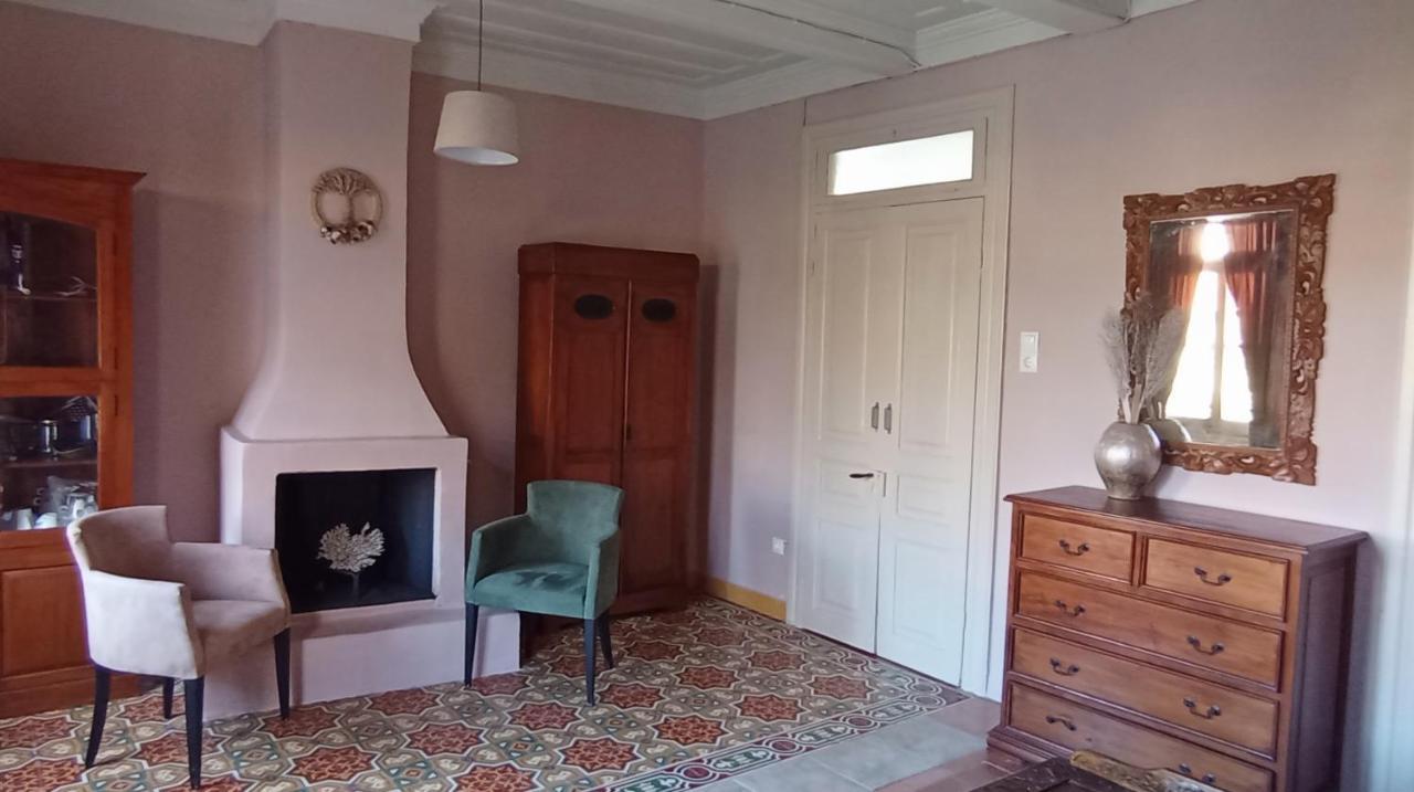 Lefkáda Kosta N'Tina Guest House מראה חיצוני תמונה