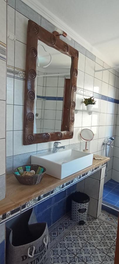 Lefkáda Kosta N'Tina Guest House מראה חיצוני תמונה